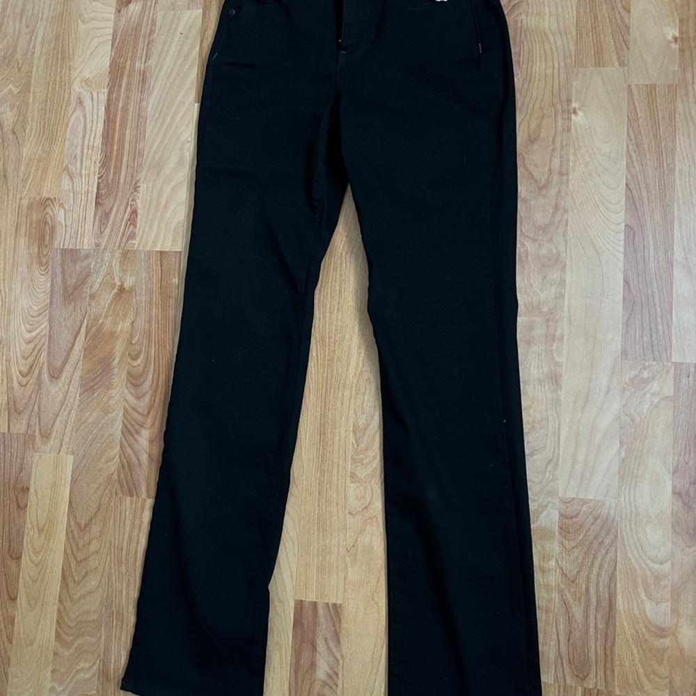 NWT (Unworn) NYDJ Black Stretch Jeans with Gold Zipper sz 2 31.5” inseam